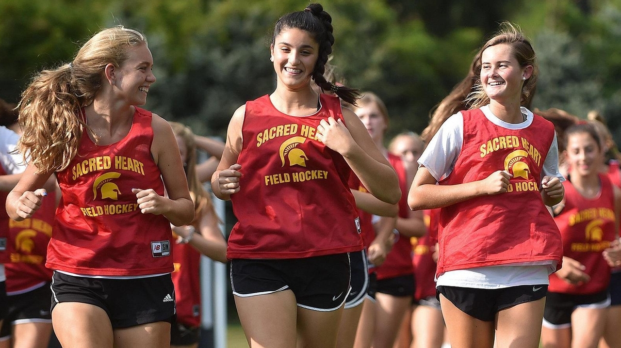 Sacred Heart Field Hockey Enjoying First Season As A Varsity Team Newsday