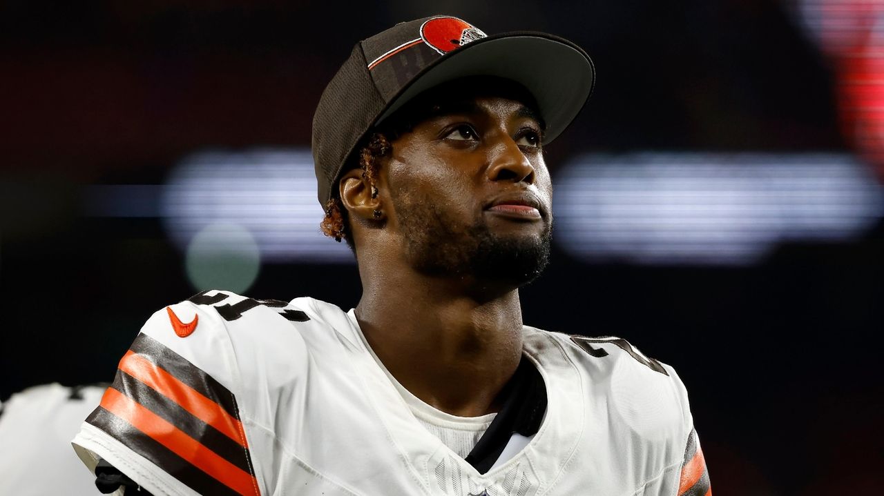 Browns activate cornerback Denzel Ward from PUP list 