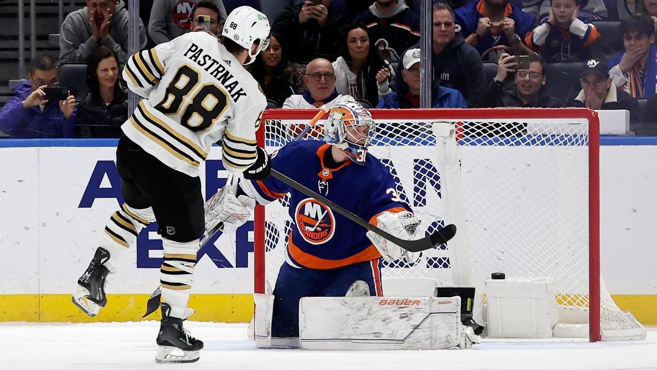 Isles Get Another Point In Shootout Loss To Bruins - Newsday