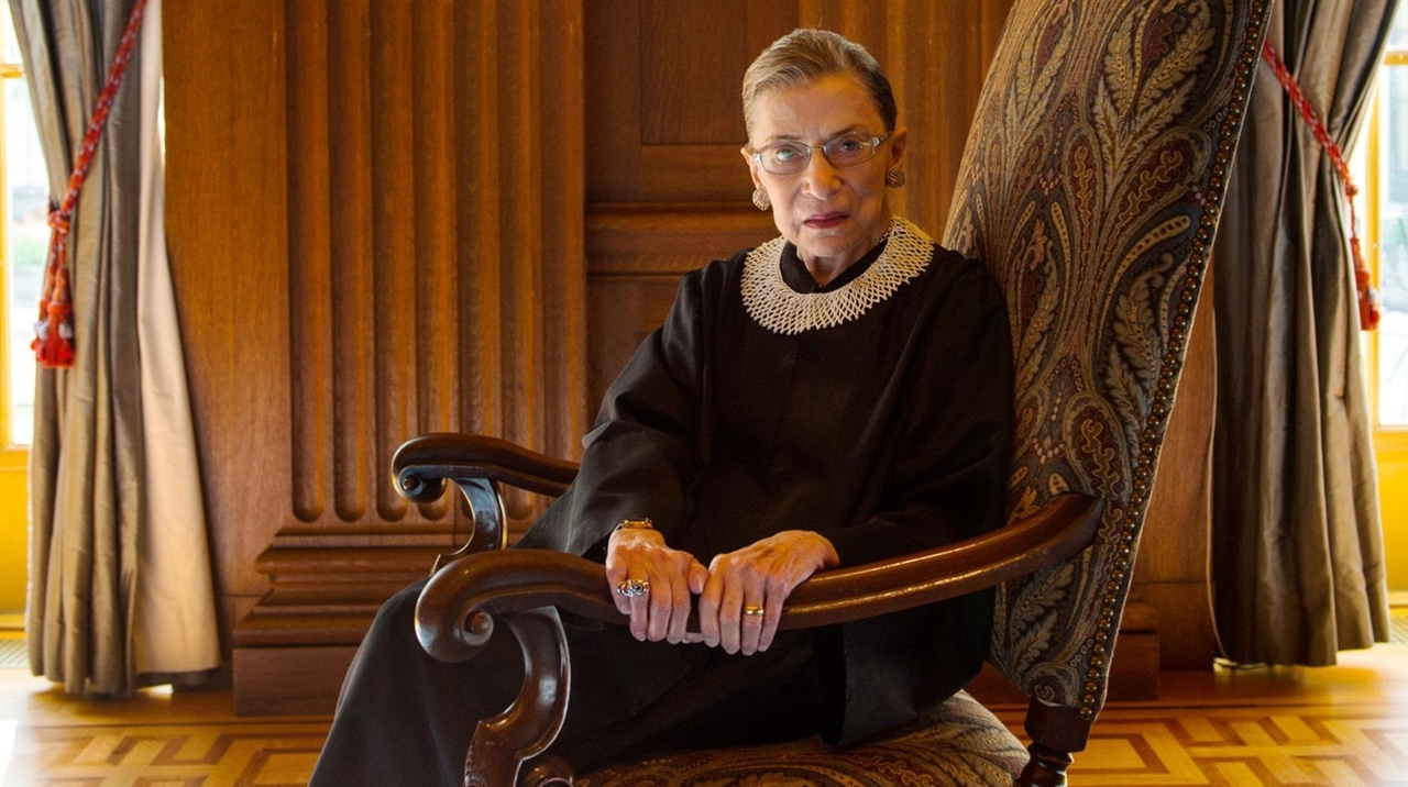 'Ruth Bader Ginsburg' review: Jane Sherron De Hart biography is ...