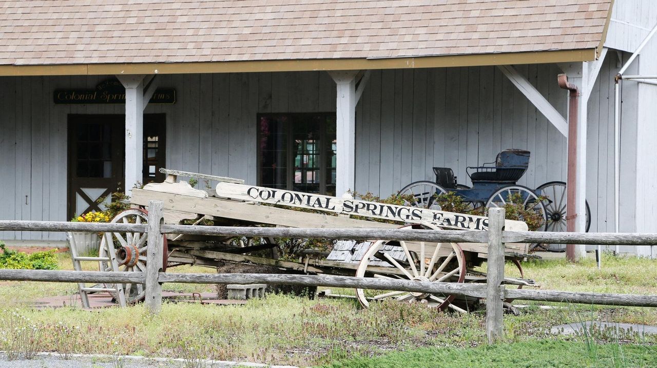 Proposal for 264 apartments at Colonial Springs Farm moves forward