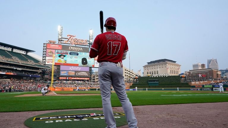 Angels' two-way ace Shohei Ohtani overpowers White Sox - The