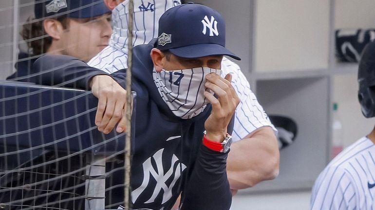 Yankees manager Aaron Boone during the second inning of ALDS...