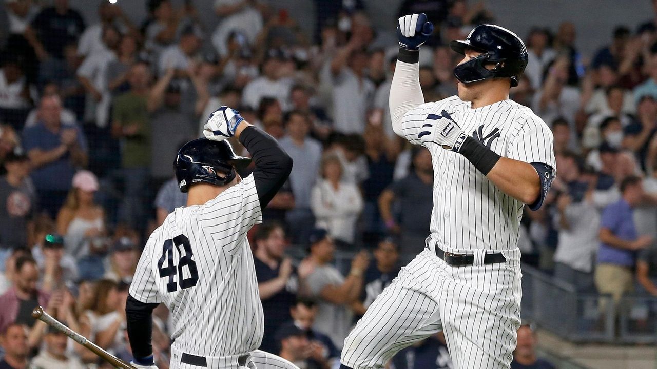 New York Yankees RF Aaron Judge Smashes Home Run to Break Out of ALDS Slump  - Sports Illustrated NY Yankees News, Analysis and More