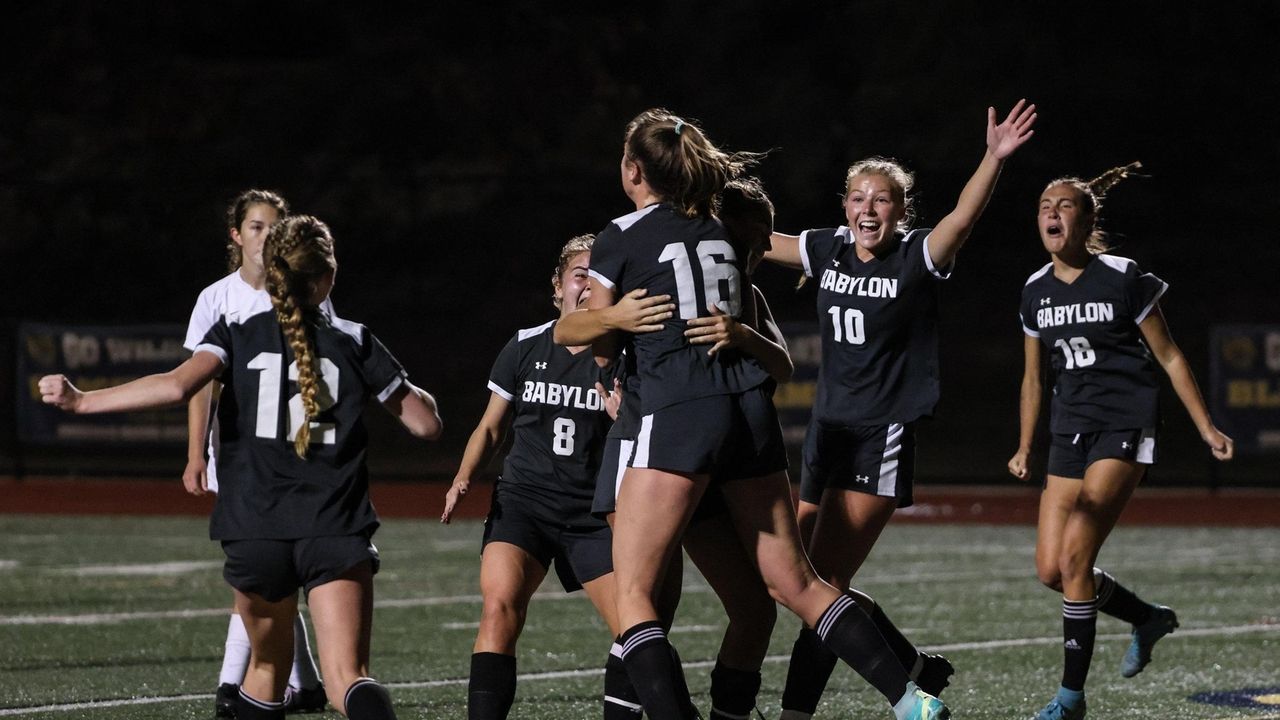 Conti Sends Babylon To State Girls Soccer Semifinals - Newsday