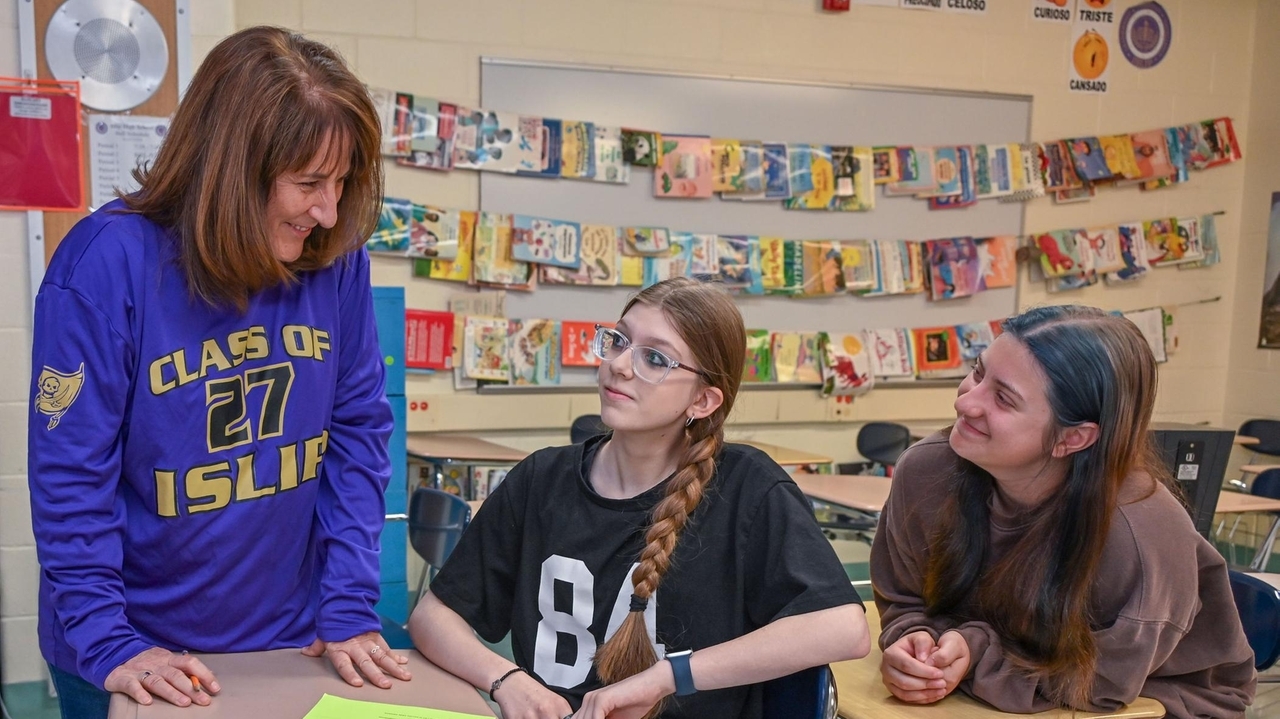 Islip teacher uses pupusa-making to help kids learn Spanish