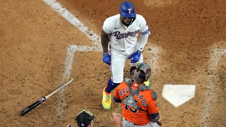 Yes, Astros' Jose Abreu stopped at Buc-ees after Game 5 of ALCS