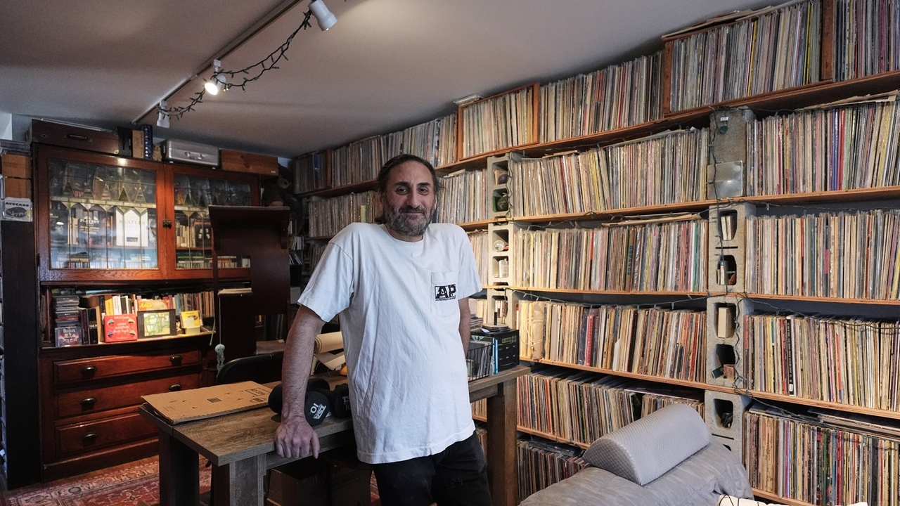 Volunteers turn a fan's recordings of 10,000 concerts into an online ...