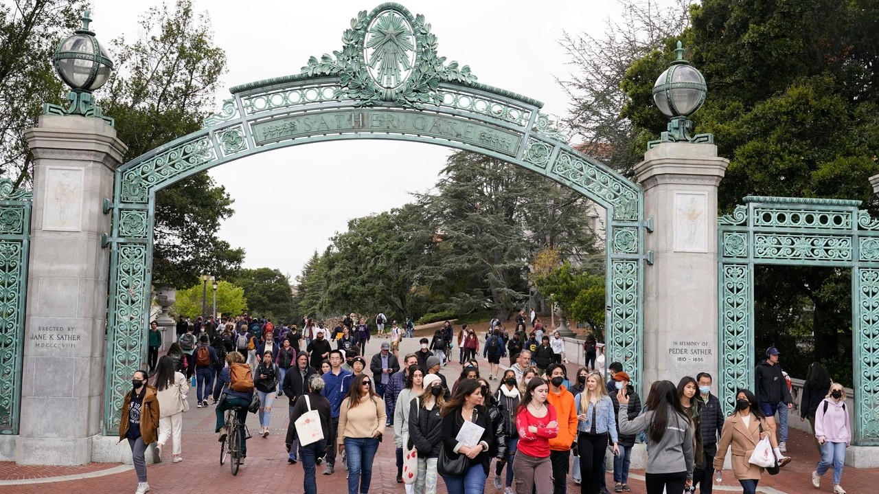 What to know about changes to this year's FAFSA application for college students - Vimarsana News