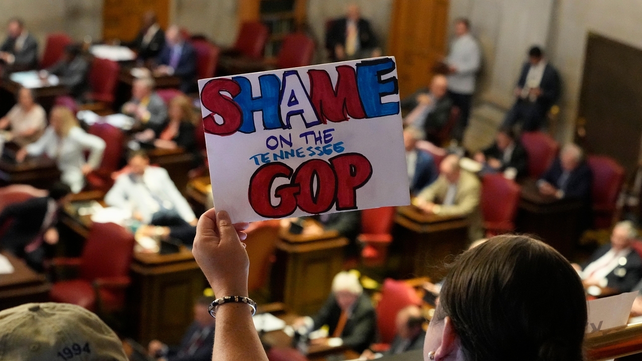 Protest this way, not that way: In statehouses, varied rules restrict public voices - Vimarsana News