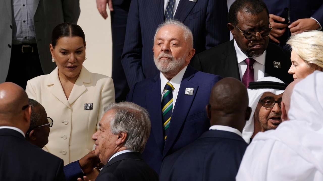 Brazil's Lula takes heat on oil plans at UN climate talks, a turnaround after hero status last year - Vimarsana News