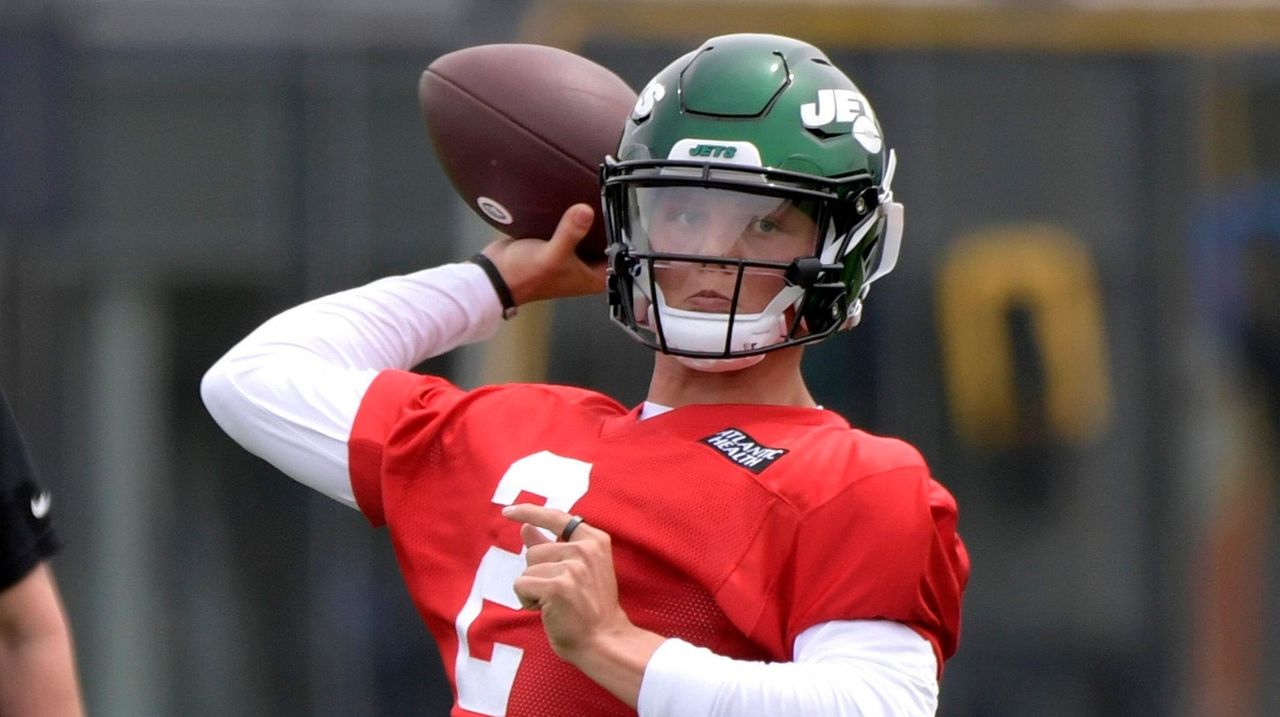 New York Jets quarterback Zach Wilson absent as training camp begins -  Sports Illustrated New York Jets News, Analysis and More