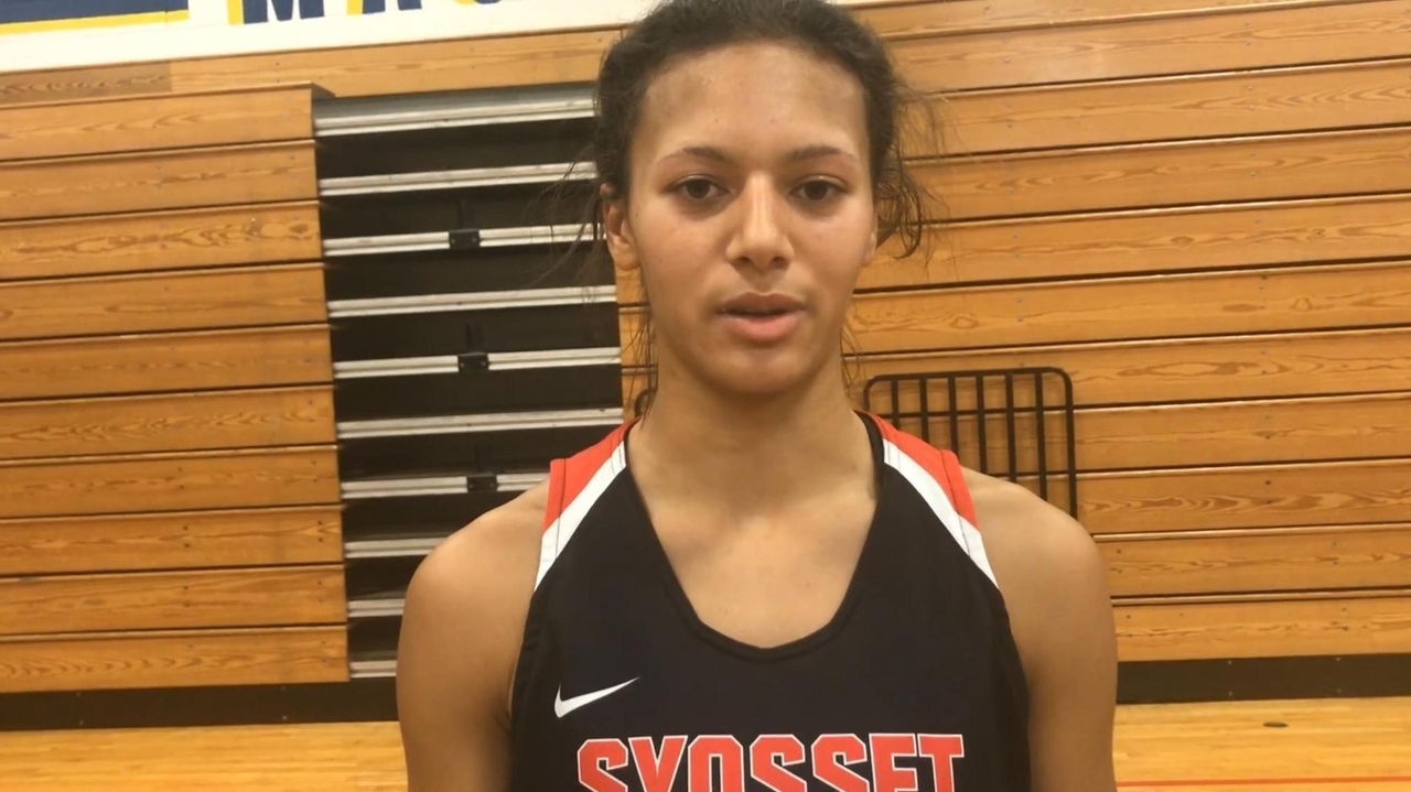 Caroline Ruggiero helps Syosset roll over Massapequa - Newsday