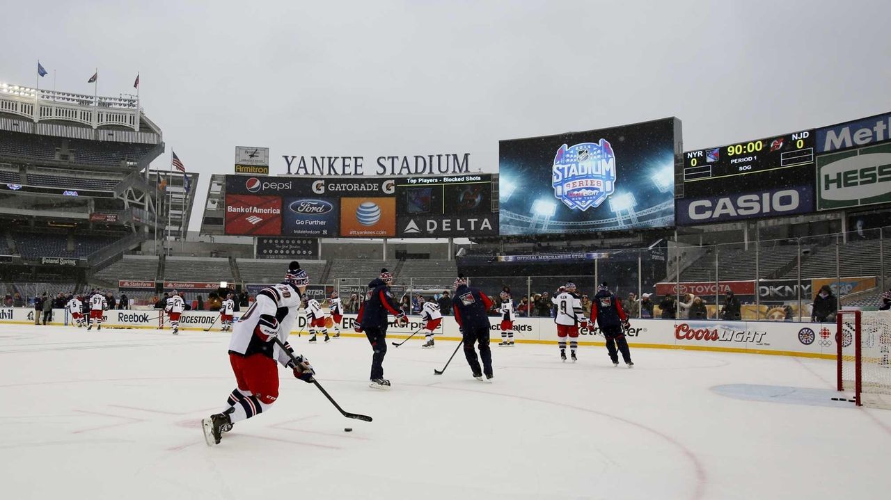 NHL begins setting up hockey rink at Yankee Stadium