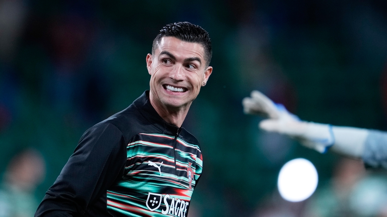 Cristiano Ronaldo sustains hamstring injury and is ‘under evaluation’