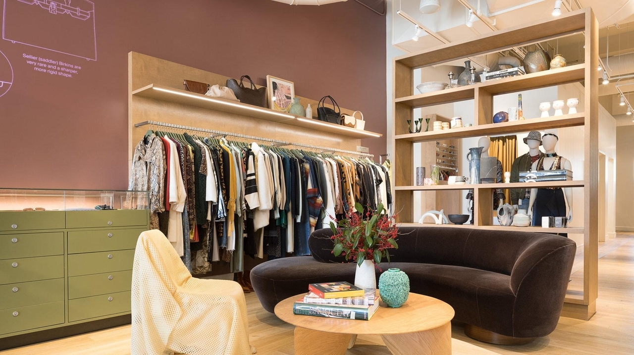 Popular Real Real luxury consignment shop opens in Manhasset - Newsday