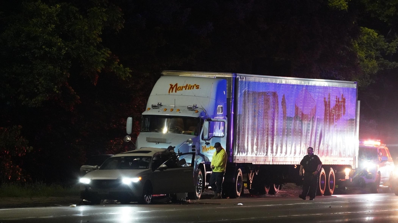Source image for "Passenger critically injured when tractor trailer rear-ends car on LIE"