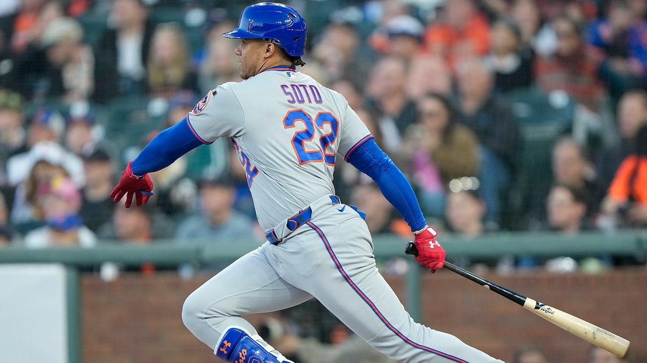 Mets' Juan Soto exits with calf injury in victory over Giants