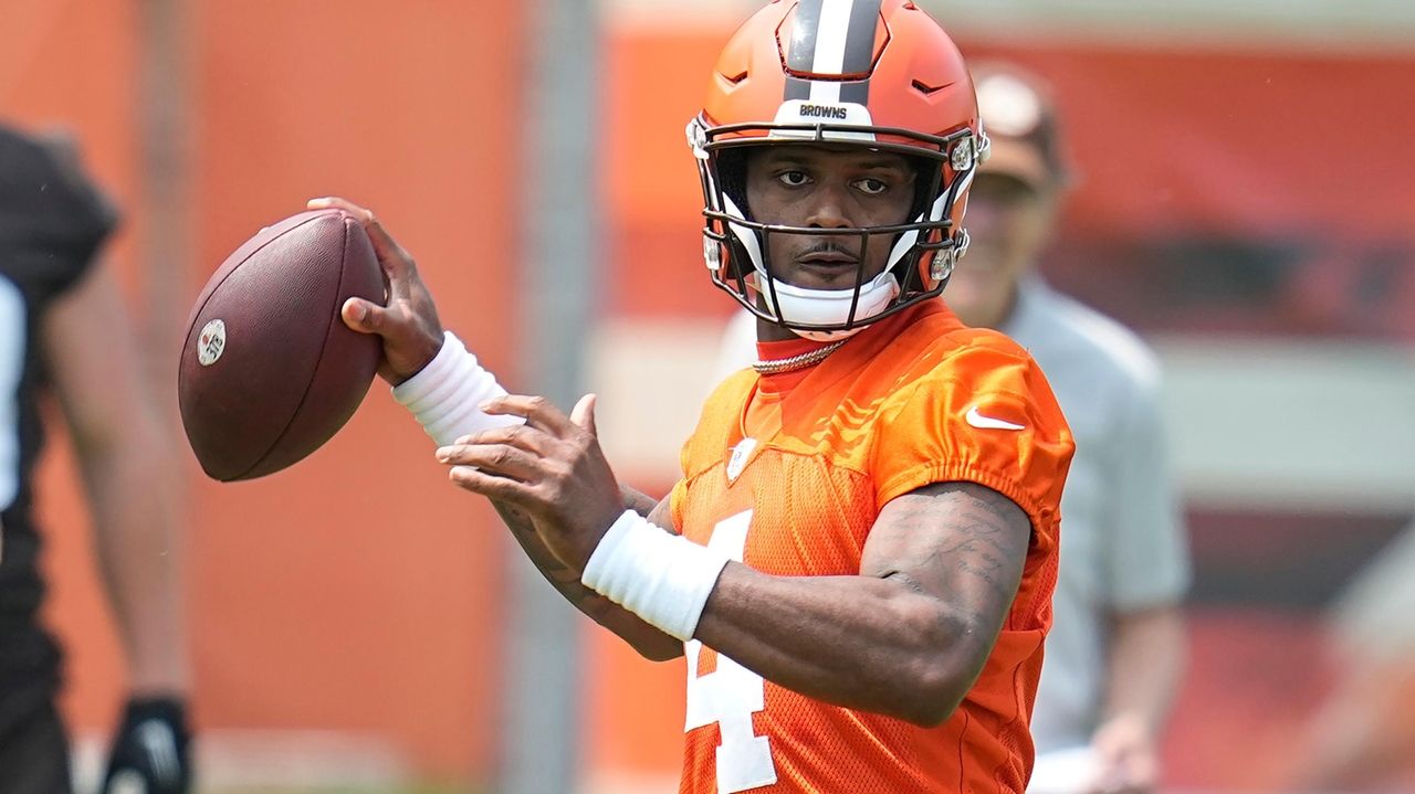 Browns QB Deshaun Watson Practices After Missing 2 Games With A ...