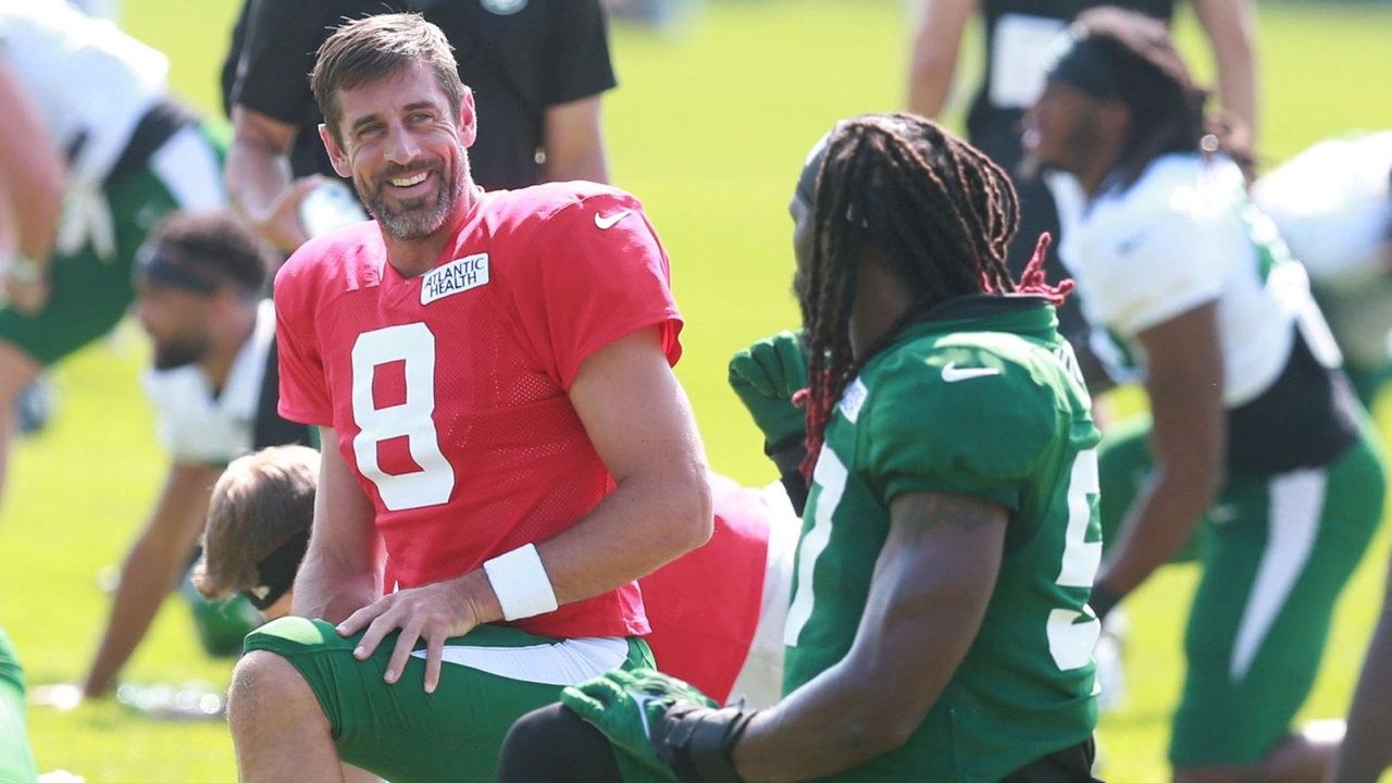 2023 New York Jets Captains - Aaron Rodgers, C.J. Mosley and Justin Hardee