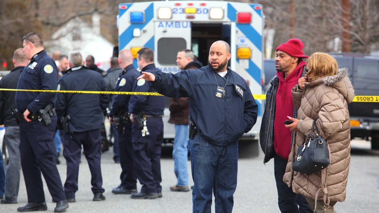 Cops: Man wounded by police after he kills wife - Newsday