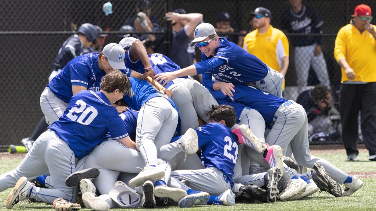 Matthew Oliveto hits two-run double as Hauppauge stuns ESM and claims Suffolk Class AA championship
