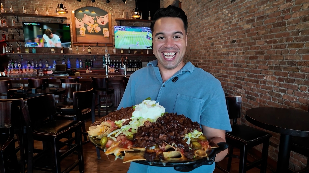 Trendy Bites: 'Macho Nachos' at Smokin' Al's