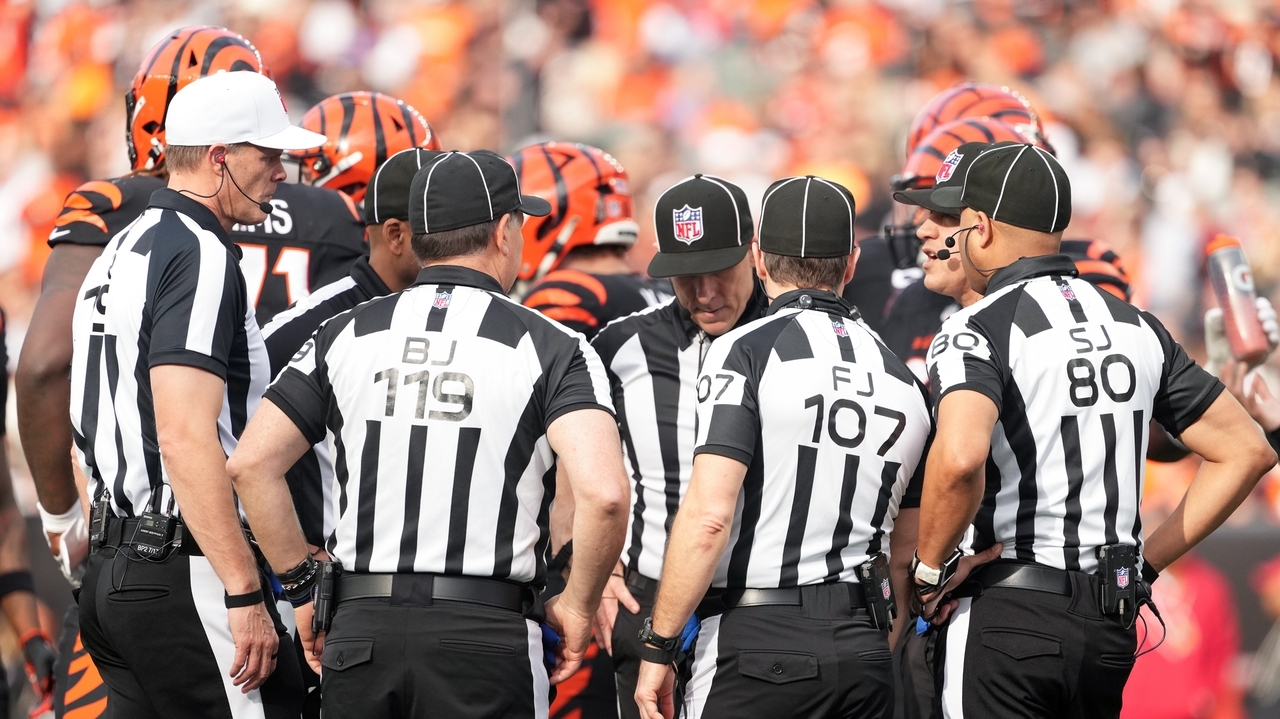 Likelihood of NFL replacement refs enters new stage with background checks, physicals - Newsday