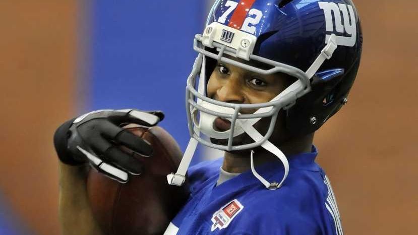 Osi Umenyiora joins Giants ring of honor 