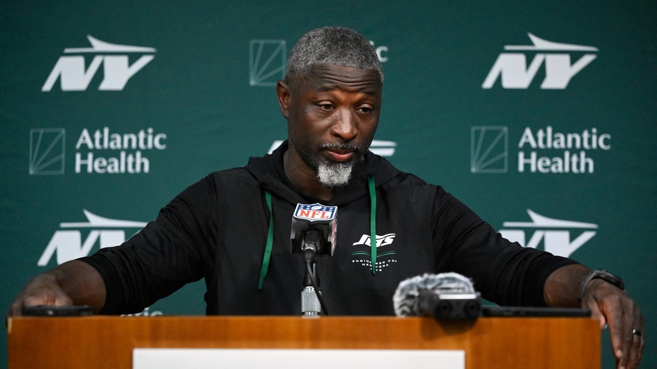 Why Aaron Glenn was upset with the Jets' defense at the end of Sunday's win over the Titans