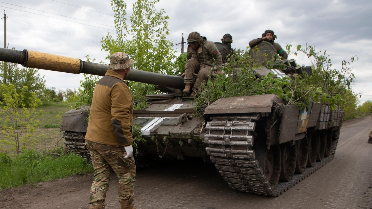 Ukraine says it has retaken territory near embattled eastern city of Bakhmut - Vimarsana News