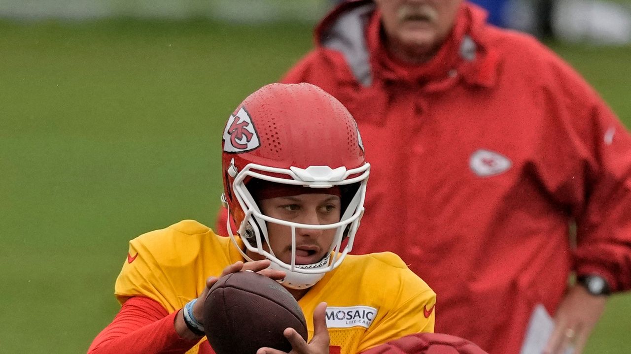 Here's what Chiefs DE Mike Danna worked to improve this offseason