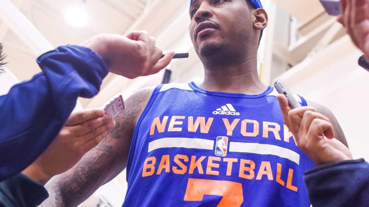 carmelo-anthony-didn-t-let-new-nba-tv-contract-interfere-with-long-term