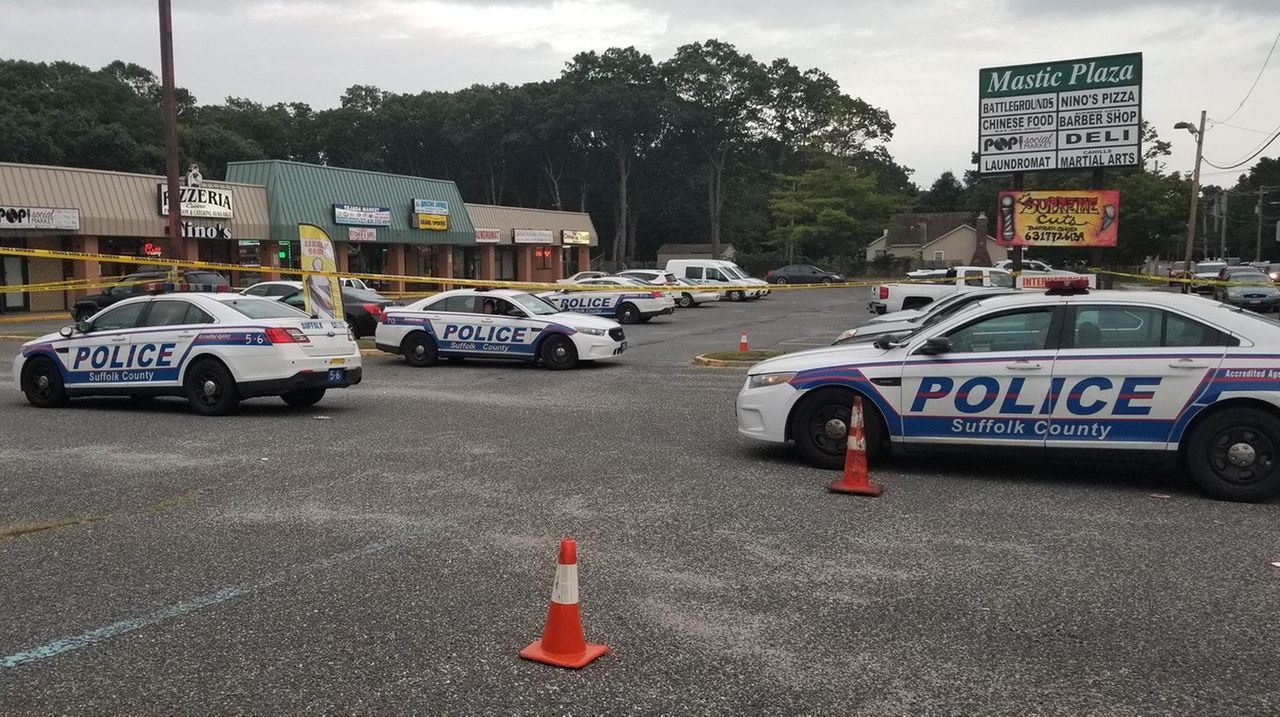 Man seriously hurt in Mastic Beach shooting, Suffolk police say Newsday