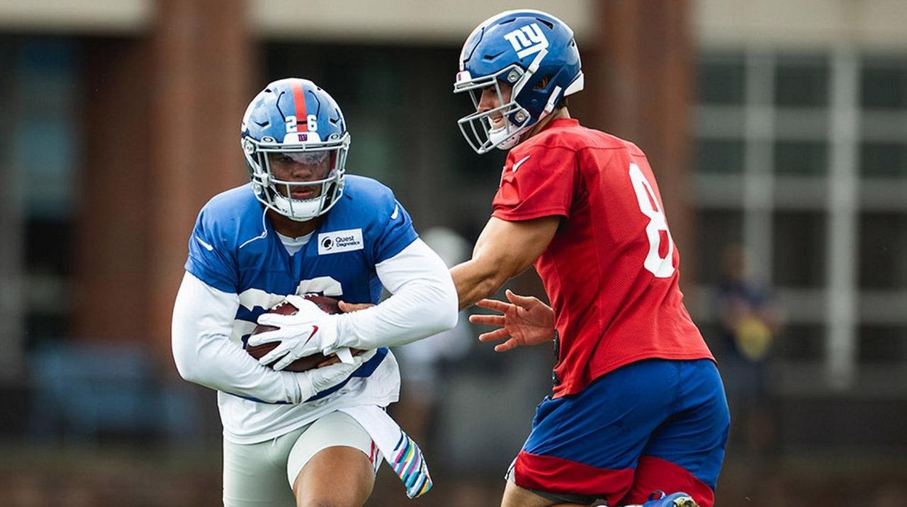 NY Giants: Daniel Jones, Saquon Barkley may face COVID-19 discipline