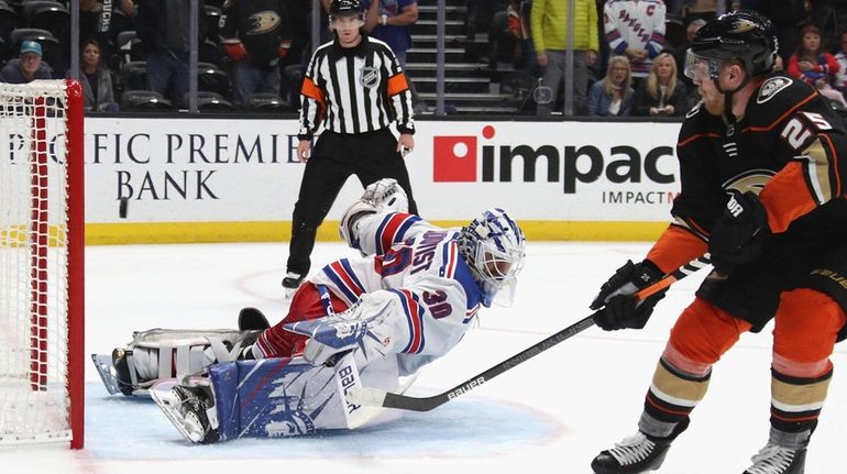 Ondrej Kase of the Anaheim Ducks scores in the shoot-out...