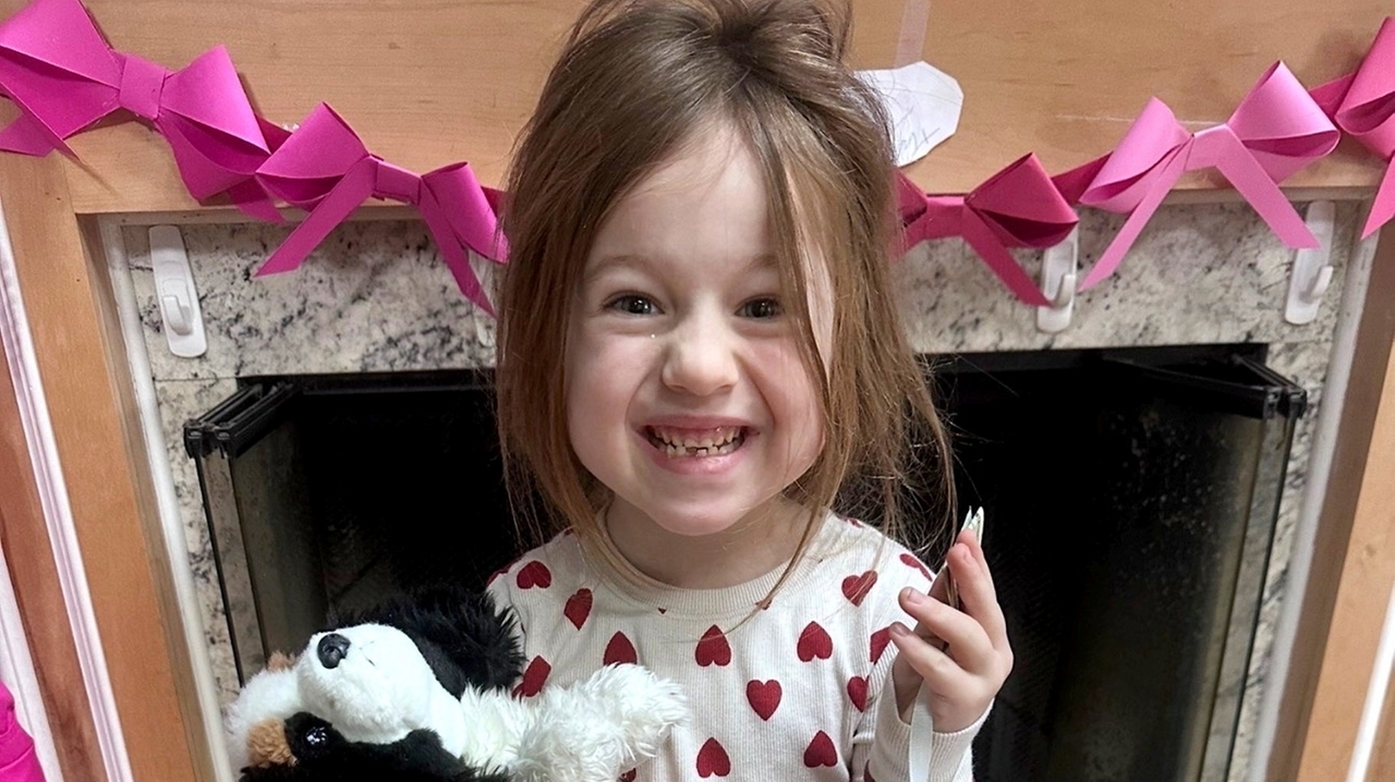 The Tooth Fairy is giving kids $20-$60 per first tooth, Long Island parents say