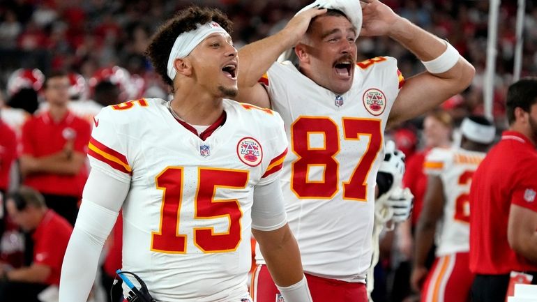 NFL SEASON OPENER: Mahomes tosses 3 TDs as Chiefs roll