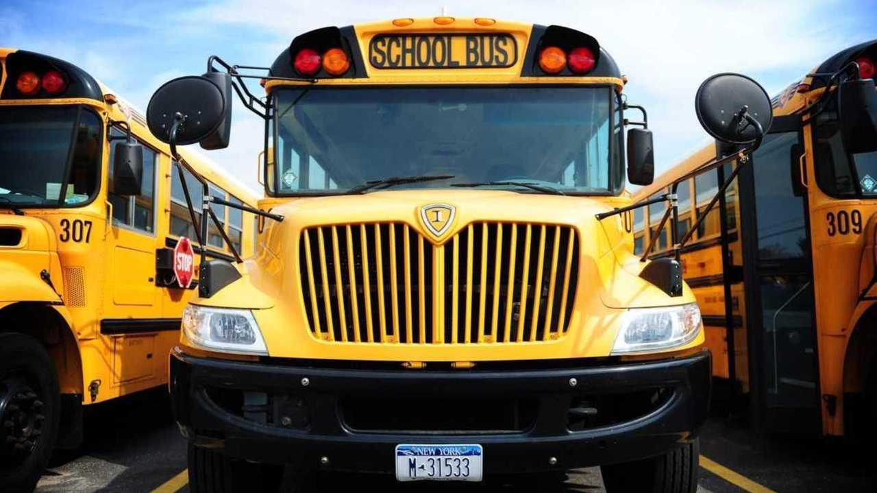 Schumer: LI school bus costs driven up by Sandy - Newsday