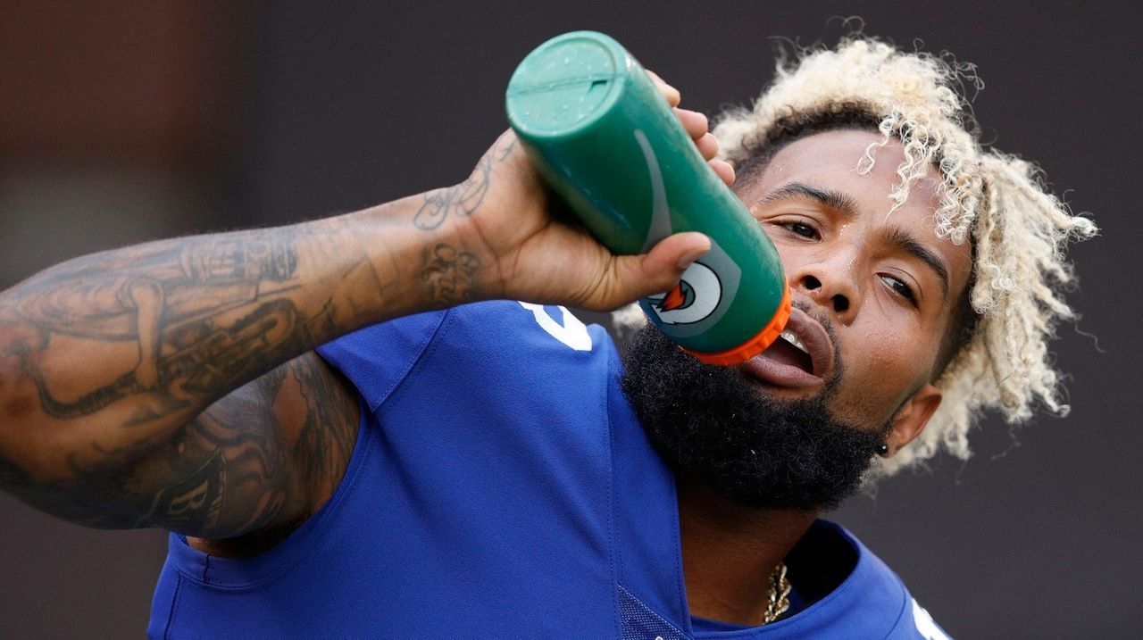 I really don't like water': Giants' Beckham struggles to stay