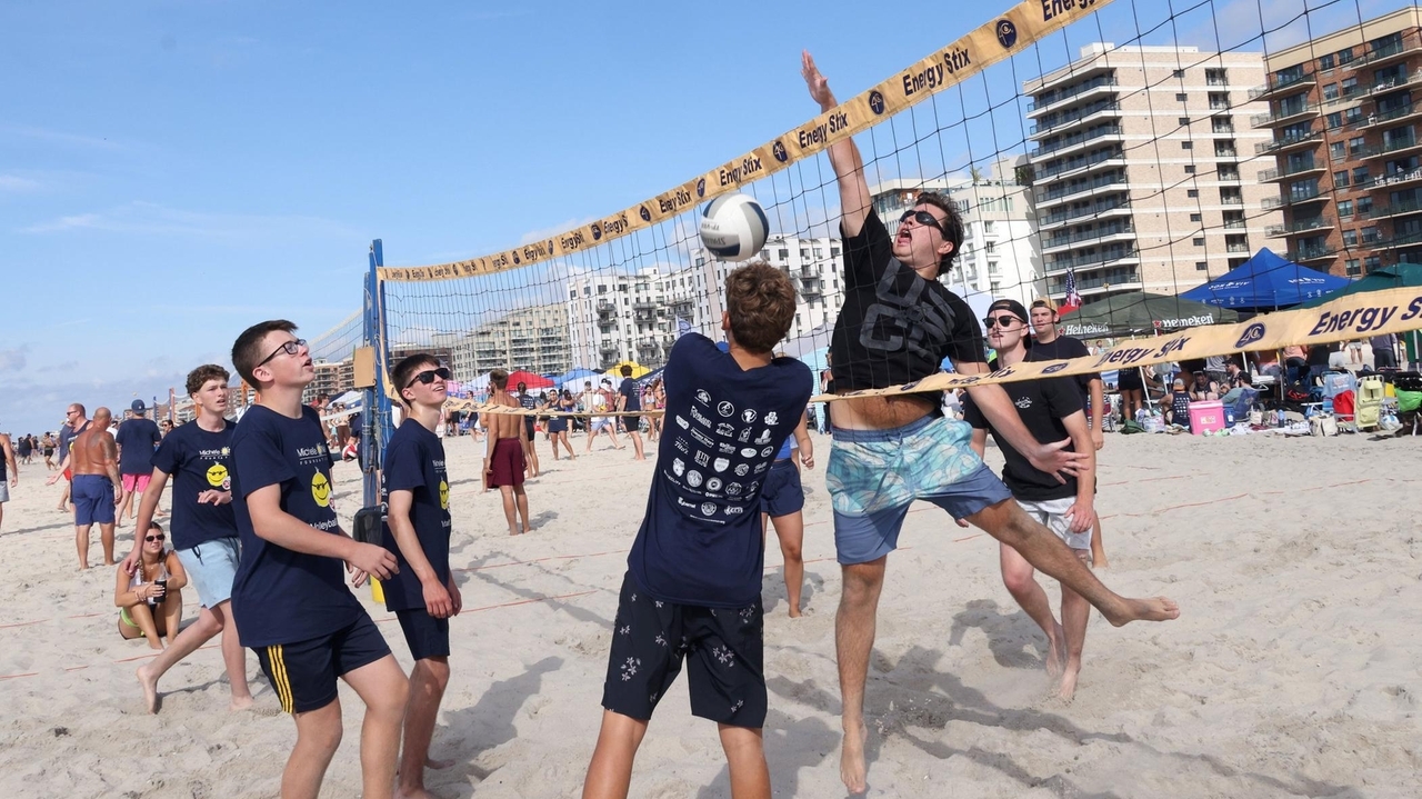 Michelle O'Neill Volleyball Tournament draws thousands for 30th annual event in Long Beach