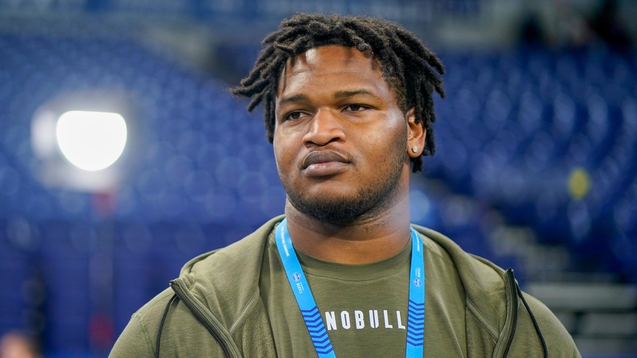 Georgia prospect Jalen Carter returns to NFL Combine amid charges ...