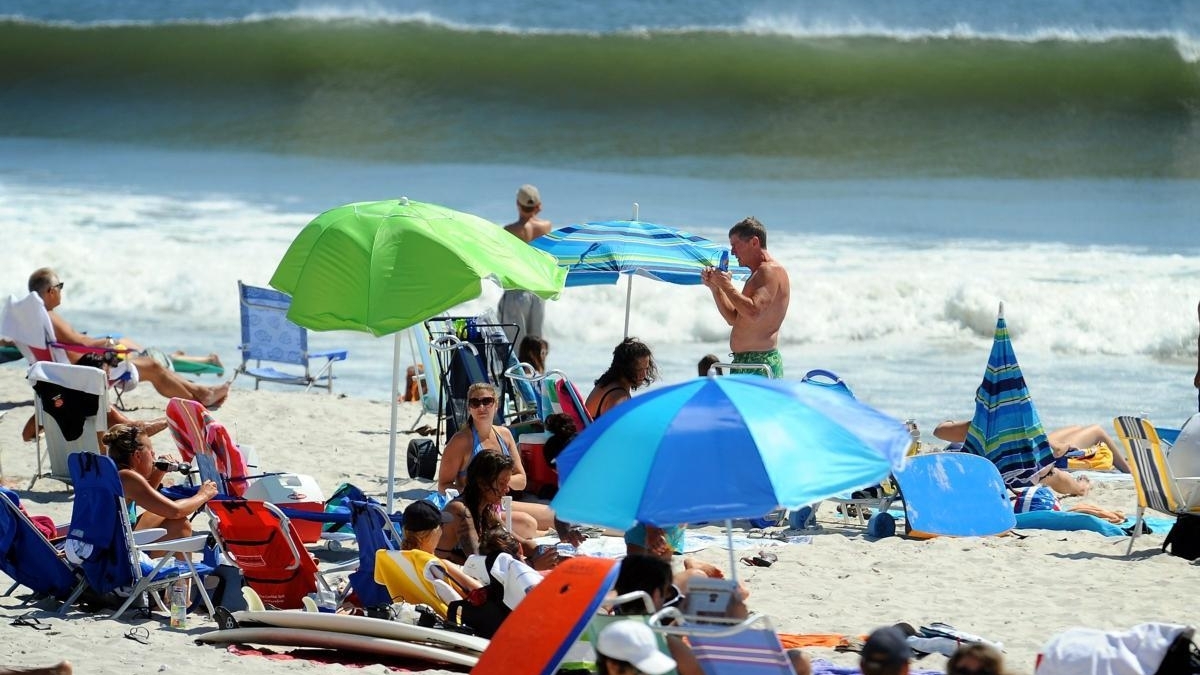 Sunny days ahead with temperatures in the 90s - Newsday