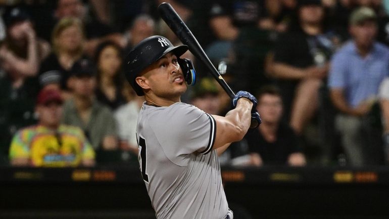 CHICAGO, ILLINOIS - MAY 12: Giancarlo Stanton #27 of the...