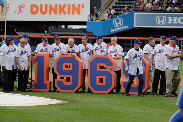 1969 Bud Harrelson signed New York Mets picture 8 by 10