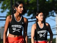 Doubles team of Wakazono and Mehta lead Syosset girls tennis