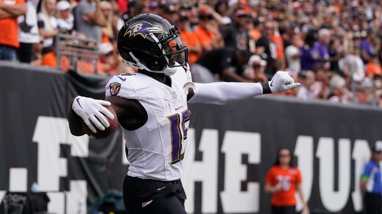 Key moments: Lamar Jackson, Ravens hold on to beat Bengals 27-24