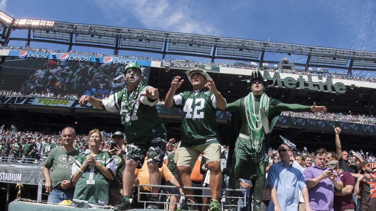 Giants Jets Among Top Six On Forbes Most Valuable NFL Franchises Newsday