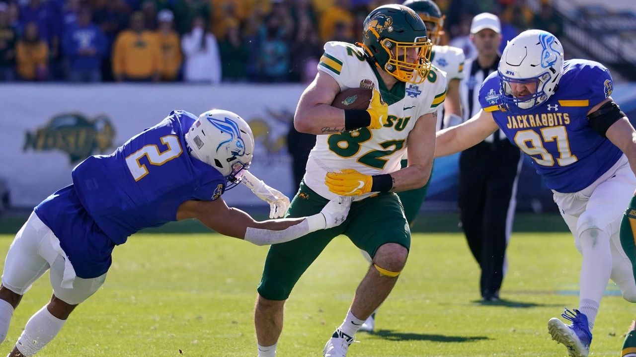 FCS Playoffs Moving Into Quarterfinals With South Dakota State Still ...