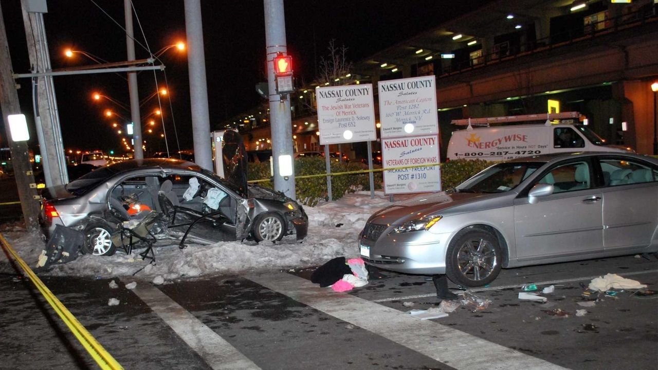 Police Woman critically hurt in Merrick crash Newsday